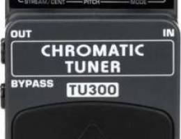 Behringer chromatic tuner TU300 guitar ped...