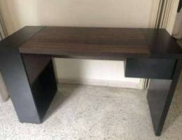 Desk table (Ø·Ø§ÙˆÙ„Ø© Ù…ÙƒØªØ¨)