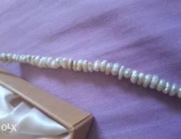 Real peral necklace