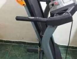 130 kg bte7moll wazen treadmill like new