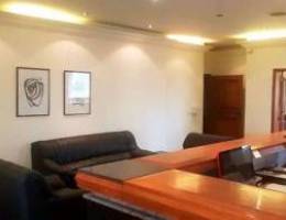 L07643 Spacious and Fully Furnished Office...