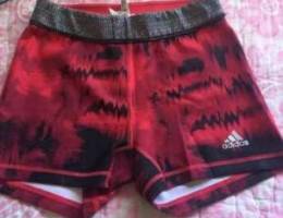 Sport short Adidas Original Size 12-14y