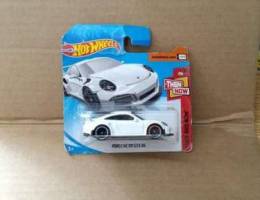 Porsche 911 GT3 RS diecast car model 1:64.