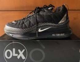 60% off Nike mx 720-818 Black