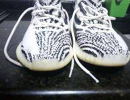 yeezy 350 zebra