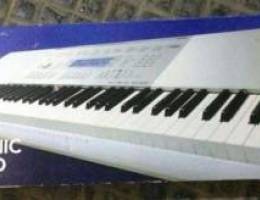 Casio WK-225 * like new* touch piano