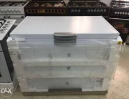 Freezer chest/white ÙƒÙØ§Ù„Ø© Ø´Ø±ÙƒØ©