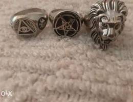 Illuminati rings.