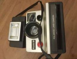 )vintage polaroid land camera(