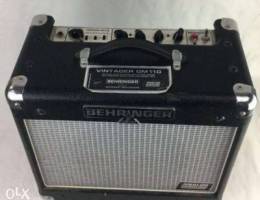 Behringer GM 110 Guitar amp