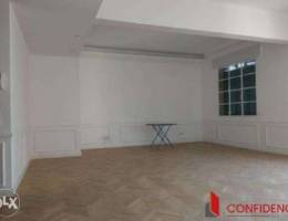 CASH BUYERS ! Spacious 150 SQM In Achrafie...