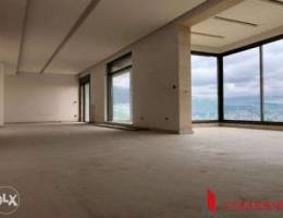 PRIME LOCATION Spacious apartment 300 SQM ...