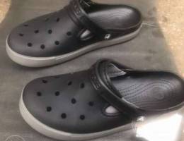 50% off Crocs Clogs Black roomy fit outdoo...