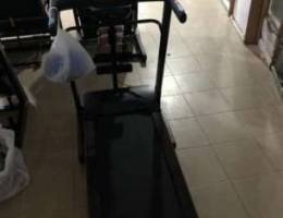 treadmill 2Hp like new