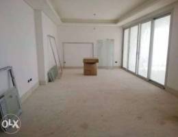 A 220 m2 apartment with a pool and sea vie...