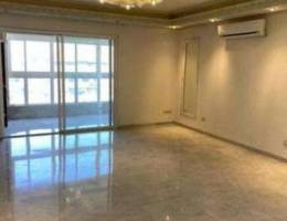 A decorated 225 m2 apartment with a sea vi...