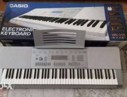 Casio wk225 6 octave 76 key new