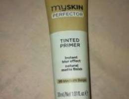 Essence tinted primer