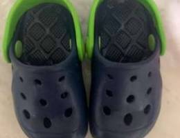 crocks for boy size 22-23