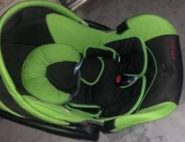 Car seats Ù…Ø³ØªØ¹Ù…Ù„ Ù¦ Ø£Ø´Ù‡Ø±