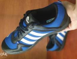 Adidas daroga