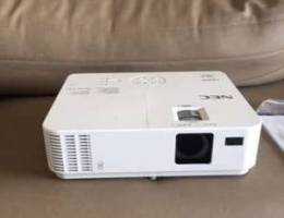 NEC projector NP- VE 303 G