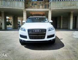 Audi q7 premium plus clean carfax panorami...