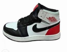 Jordan size 43 brand new ma3 el box