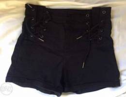 pull and bear short size small for 50 alf