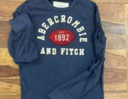 Abercrombie & Fitch Size small long sleeve...