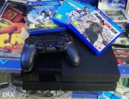 Ps4 500gb 1 controller and 3 games