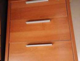 Item no 17 - Chest of drawers