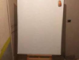 4 Magnetic Whiteboards + Stand