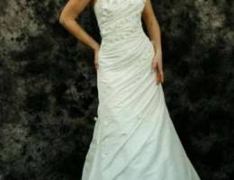 Wedding dress ( limited offer )