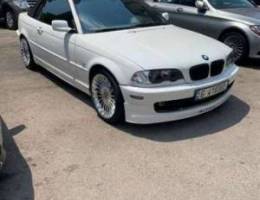 bmw 330 convertible model 2002 VERY clean ...