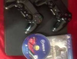 PS4 500Gb Slim with 2 controller