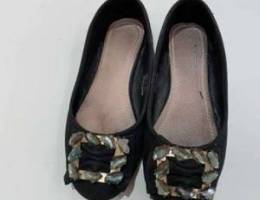 used shoes but in very good condition size...