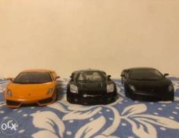 3 diecast cars 1/18 scale