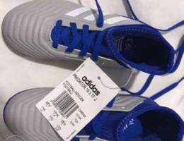 Adidas original, predator boys shoes NEW w...