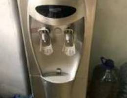 Water dispenser cold & hot