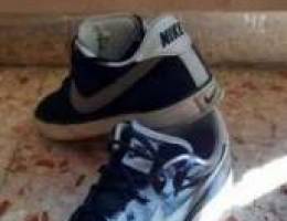 nike low size 45