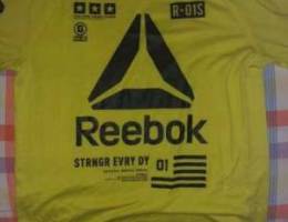 Original Tshirt Reebok size small mens