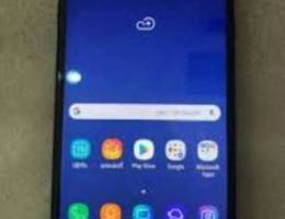 Samsung j8 64 gb 4 ram