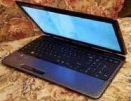 2 laptop 1 toshiba 1 apple