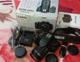 600D camera