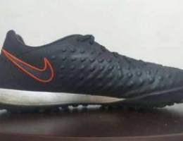 Nike football boot magistas