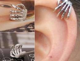 Silver skeleton ear clip 35 alf