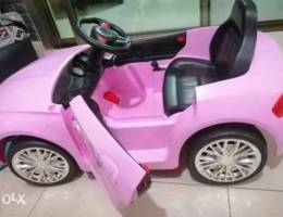 Very clean car for kids