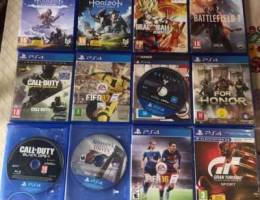 ps4 12 games all together (price 600.000)