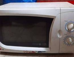 LG microwave good condition